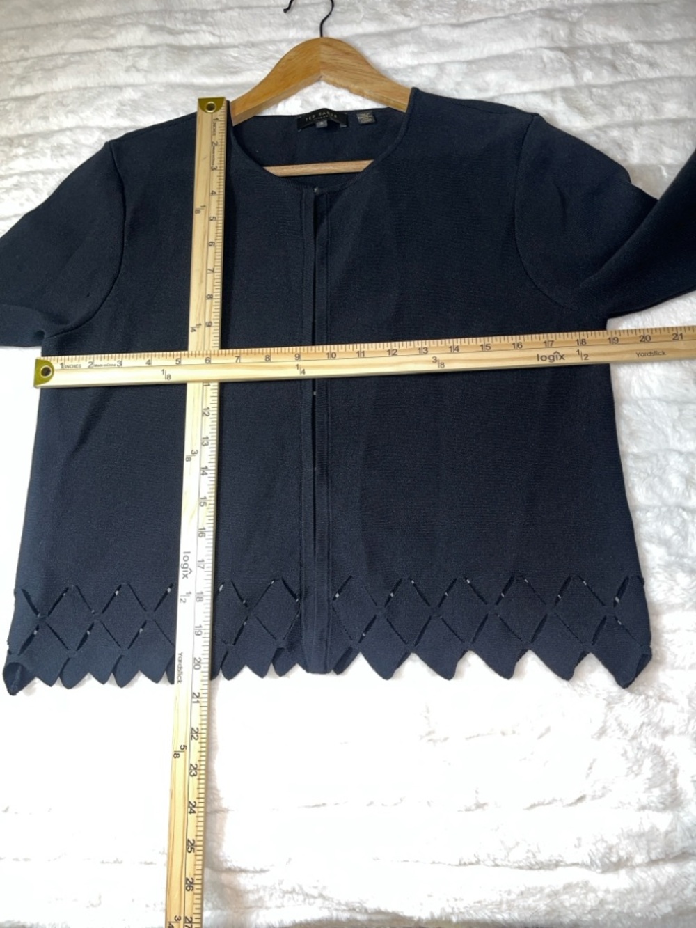 Ted Baker Kyylie Black Geometric Laser-cut Hem Knit Modern Cardigan SZ 3 (US 8) - Picture 7 of 10
